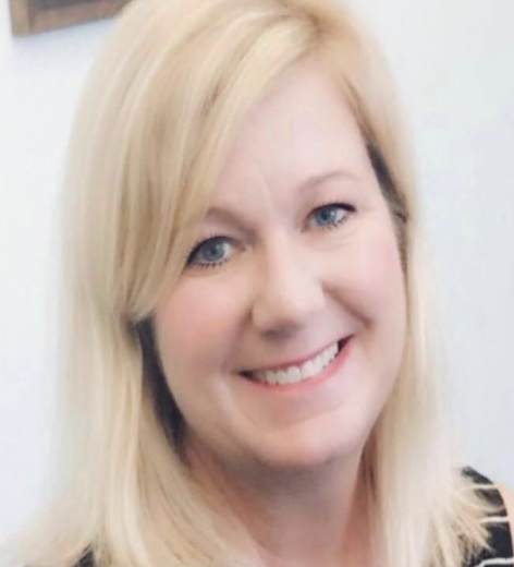 -ماري سي، المديرة،